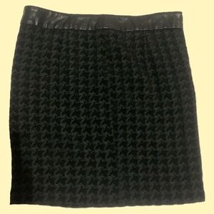 black patterned midi skirt